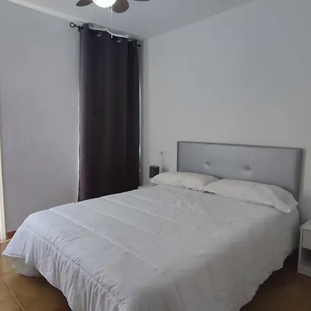 Villaparadisi Holiday home